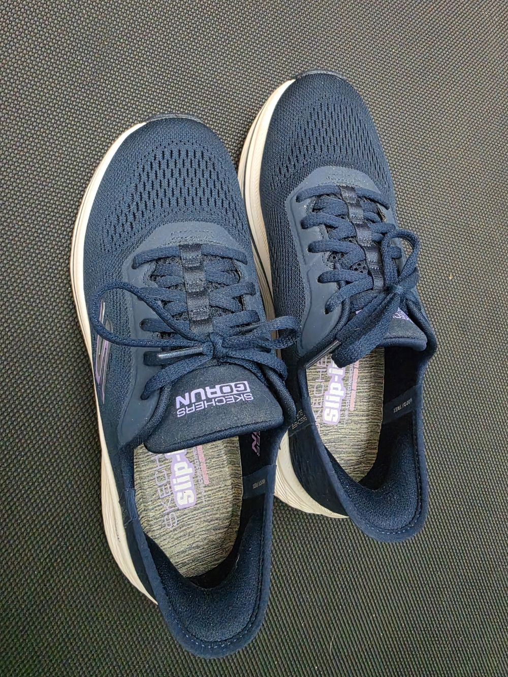 Skechers Slip- Ins, Navy Slip-Resistant Memory Foam Sneakers Womens Size 7.5